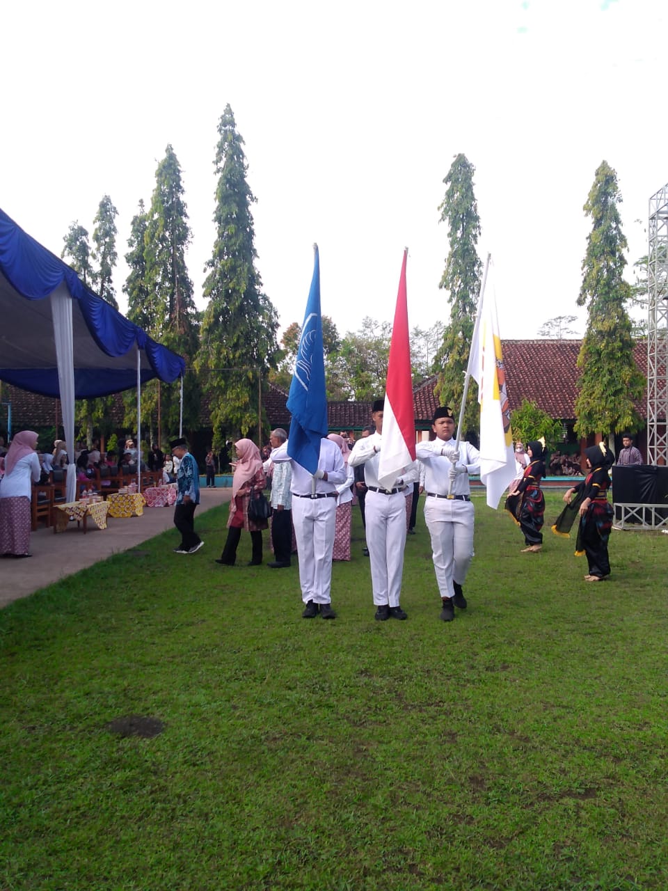 PURNA SISWA KELAS IX DAN GELAR KARYA SMP NEGERI 2 BOBOTSARI BERTEMA JEJAK LANGKAH MENUJU IMPIAN
